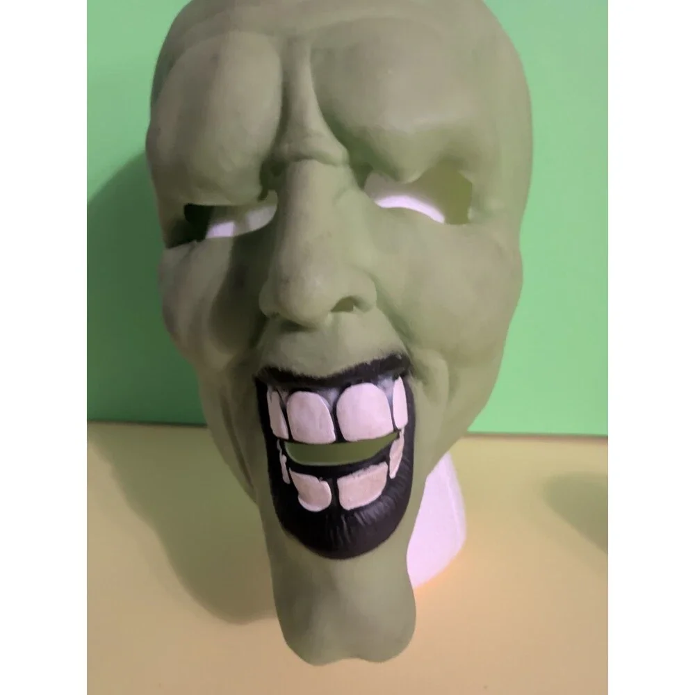 1994 New Line Production Jim Carrey The Mask Green Movie Halloween Costume Latex
